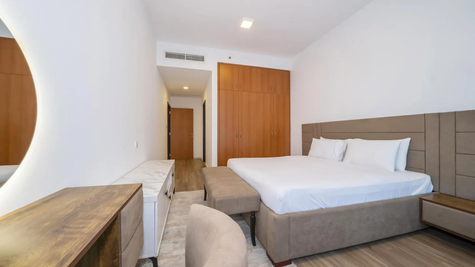 Apartment Spacious 4-Br In Horizon Tower, Marina Dubai