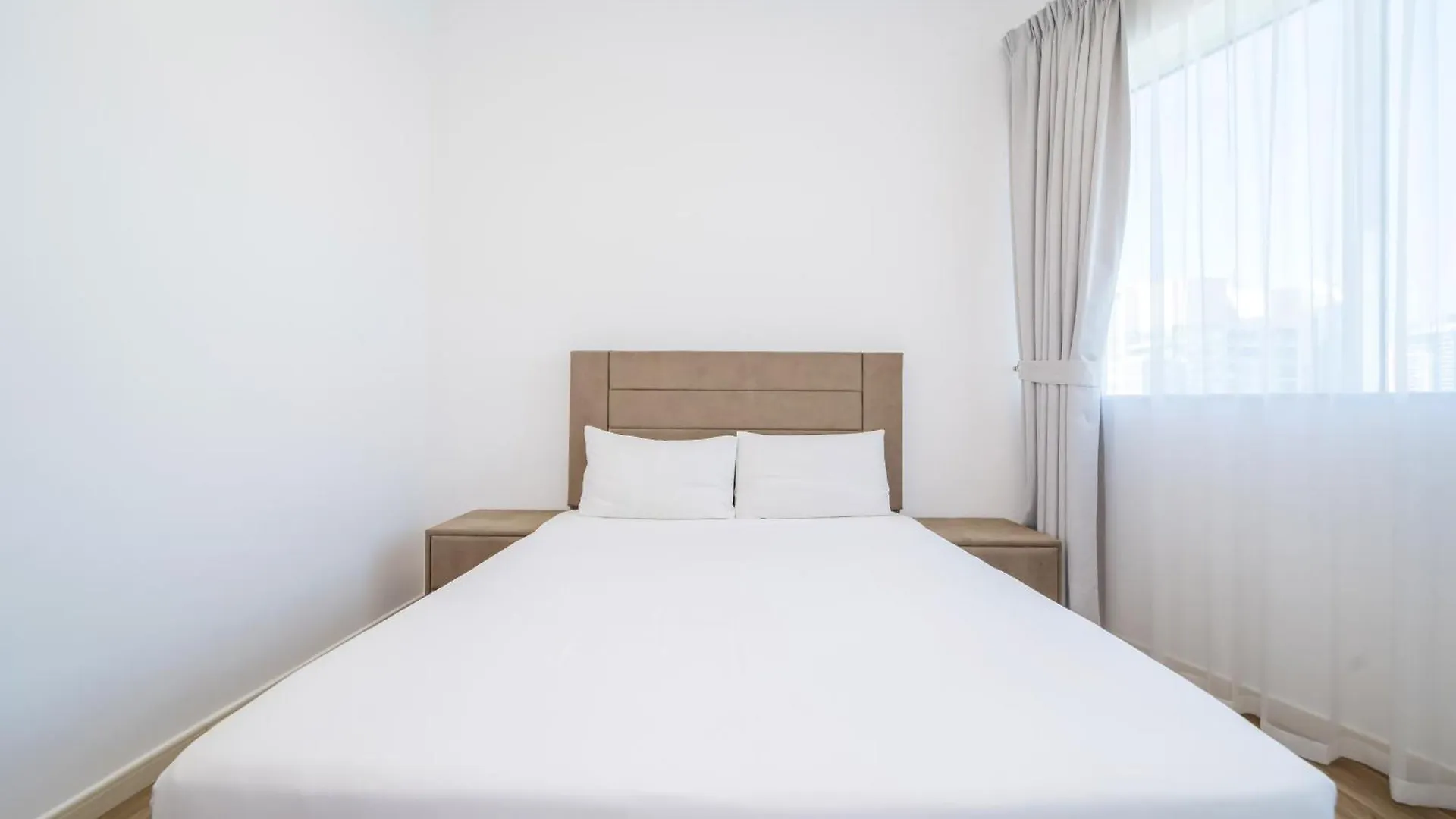 Spacious 4-Br In Horizon Tower, Marina Dubai 0*,