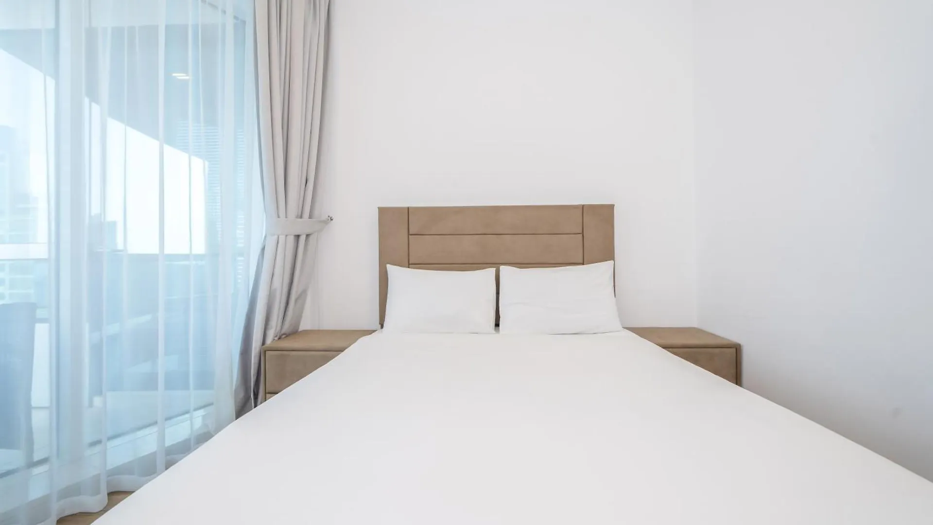 Spacious 4-Br In Horizon Tower, Marina Dubai