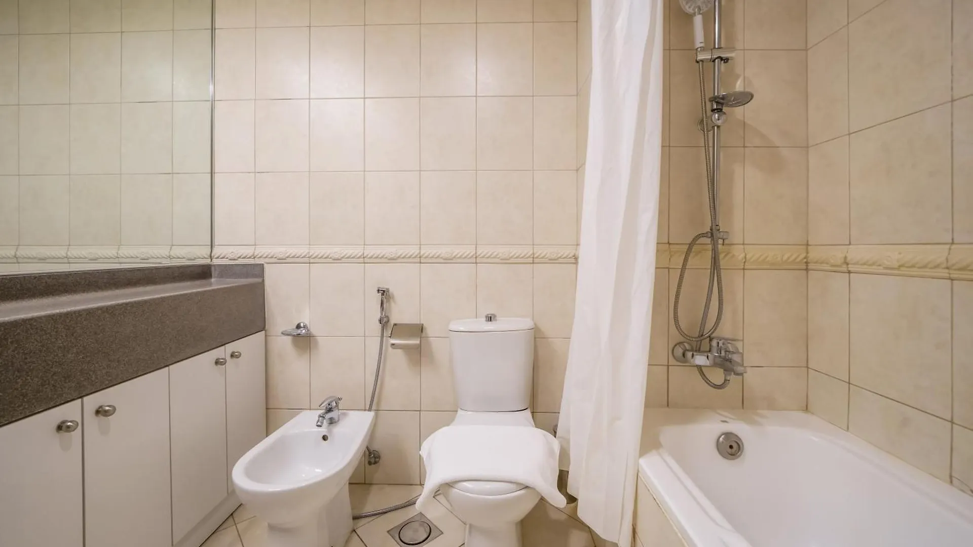 Spacious 4-Br In Horizon Tower, Marina Dubai 0*,  United Arab Emirates