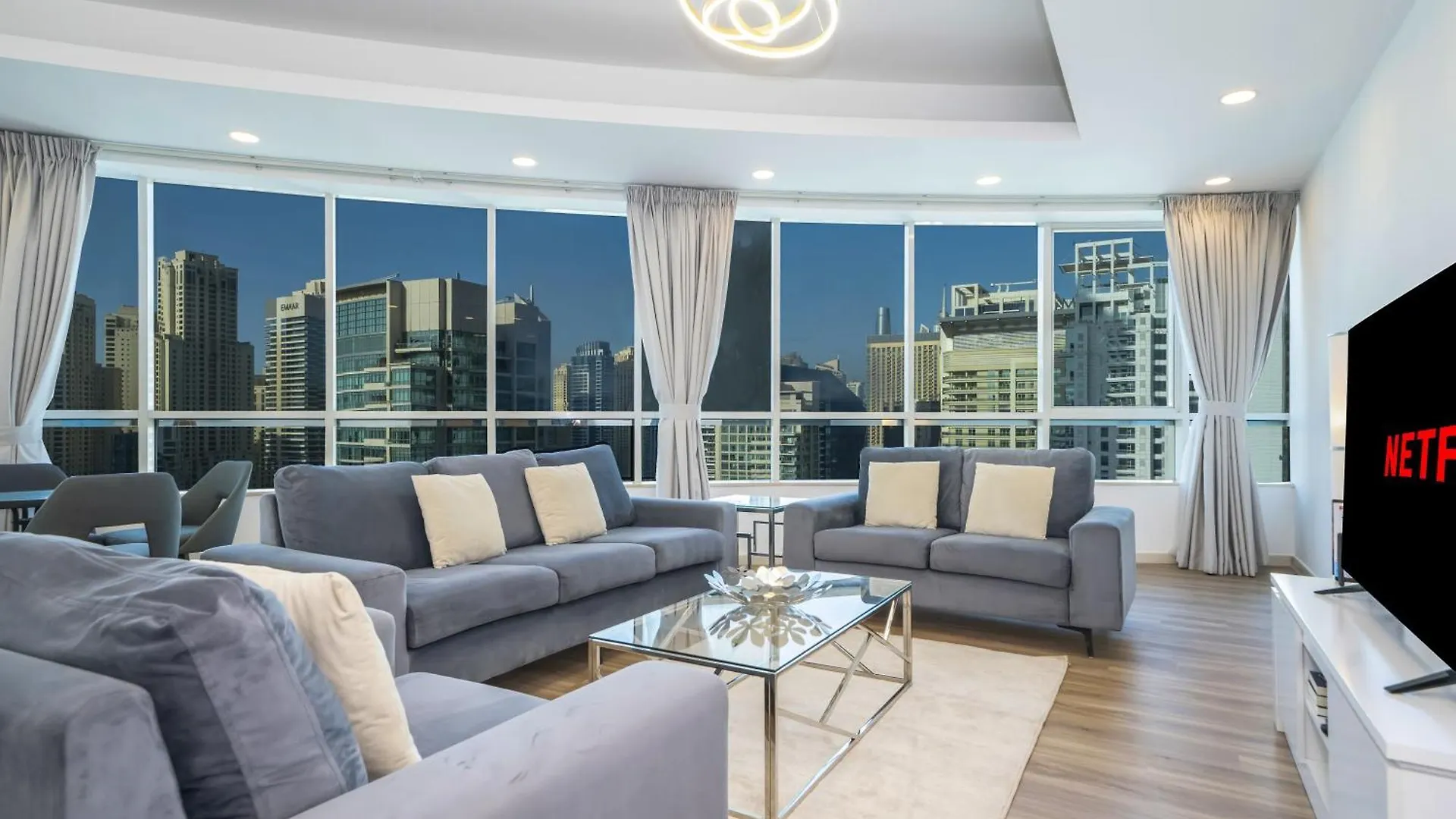 Spacious 4-Br In Horizon Tower, Marina Dubai