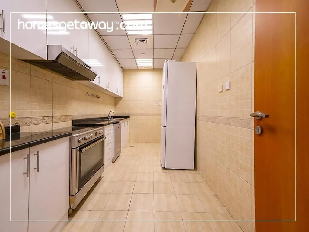 Spacious 4-Br In Horizon Tower, Marina Dubai Apartment